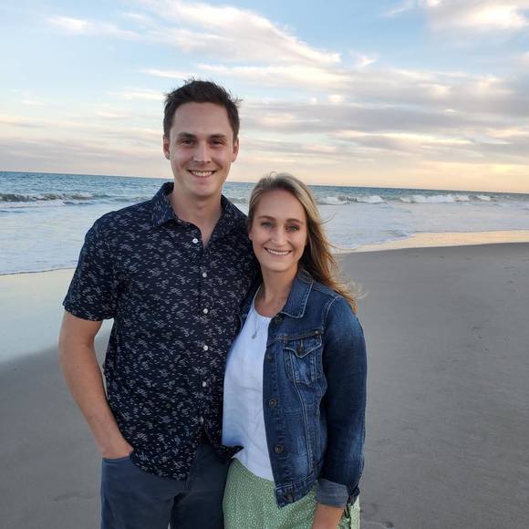 Profile Picture of Taylor Roswall (@taylorroswall) on Poshmark