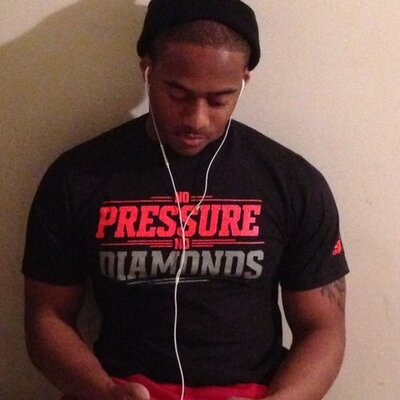Profile Picture of Dee Knight ✊ (@I_stay_scheming) on Twitter
