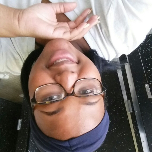Profile Picture of Onife Jamieson (@oni_jayy) on Poshmark