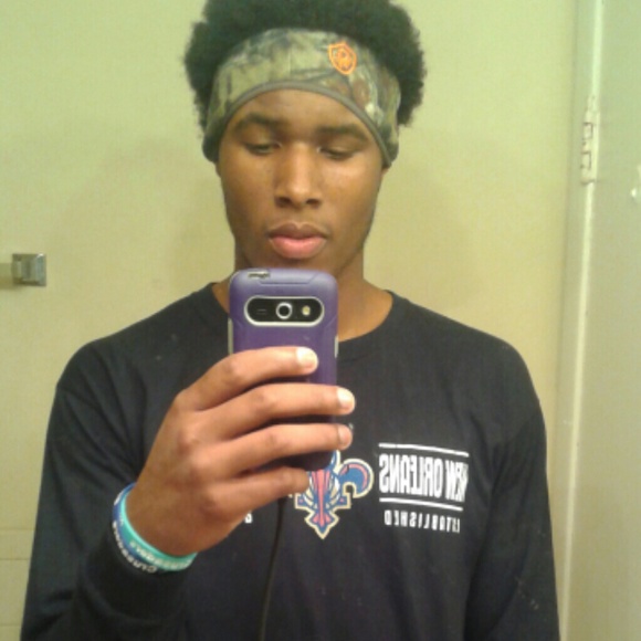 Profile Picture of Michael Gurley (@michaelgurley54) on Poshmark