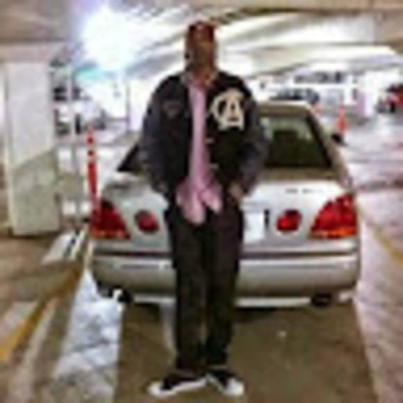 Profile Picture of Kevin Thurman (@thurmankevin28) on Poshmark