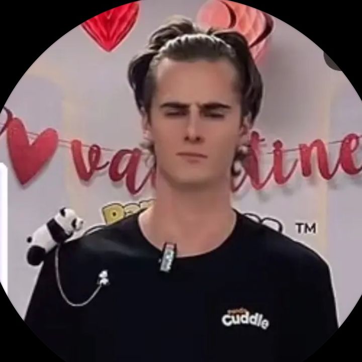 Profile Picture of ROBERT PIPE 88 (@robert.pipe.884) on Tiktok