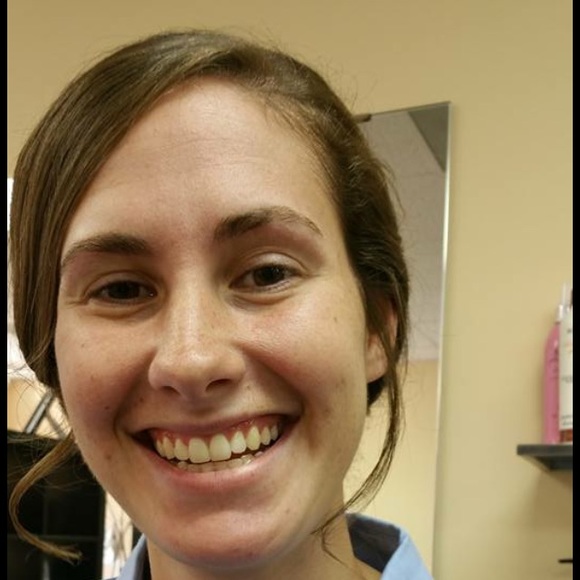 Profile Picture of Amanda Allison (@arallison) on Poshmark