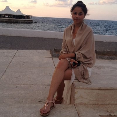 Profile Picture of Evelyn Lily Chong (@evelynlilychong) on Twitter