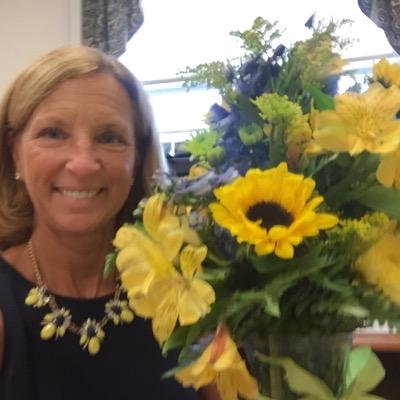 Profile Picture of Cynthia McKenzie (@mckenzpc) on Twitter
