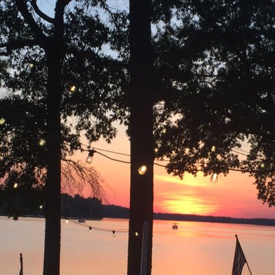 Profile Picture of Devin (@edmunds77) on Twitter