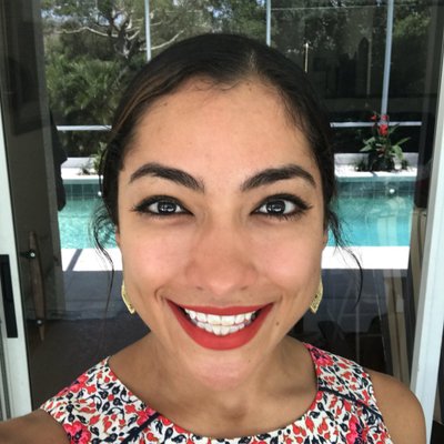 Profile Picture of Amanda Cooper (@thecleveryogi) on Twitter