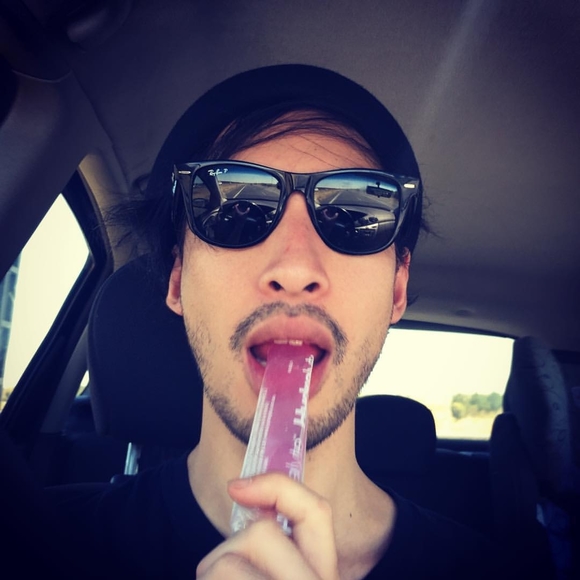 Profile Picture of Brendan Yuen (@brendanyuen) on Poshmark