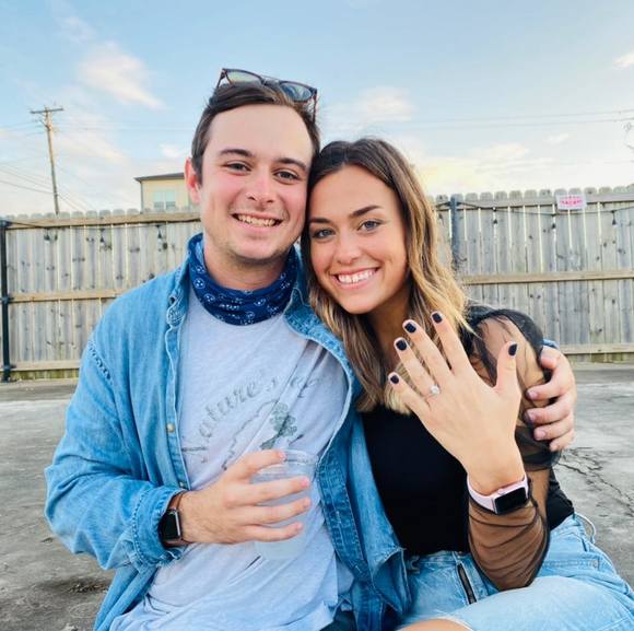 Profile Picture of Dominica marie Angotti (@dominicaangotti) on Poshmark