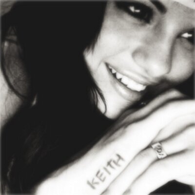 Profile Picture of Mary (@LeMarySantiago) on Twitter