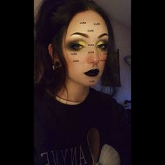Profile Picture of shannonpickles (@shannonpickles) on Tiktok