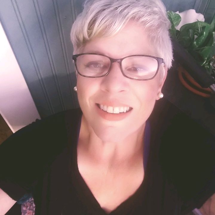 Carrie Valley - Tiktok Profile Picture of Carrie Valley (@goldmud) on Tiktok