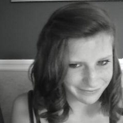 Profile Picture of Anna McKnight (@annamcknight116) on Twitter