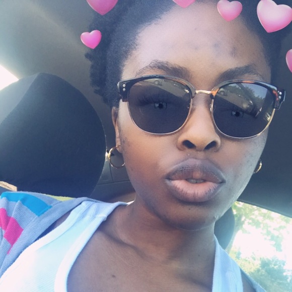 Profile Picture of Adaeze Ugorji (@adaezeugorji) on Poshmark