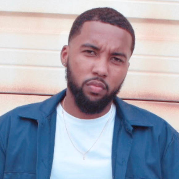 Profile Picture of Jason Fernandes (@cvjason617) on Poshmark