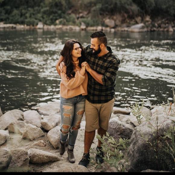 Profile Picture of Makenna Lowry (@keekonator95) on Poshmark