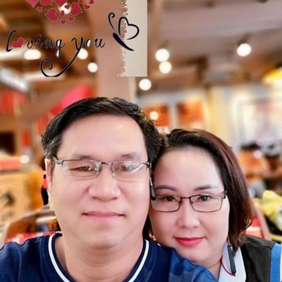 Profile Picture of Hue Dinhthi (@huedinhthi) on Poshmark