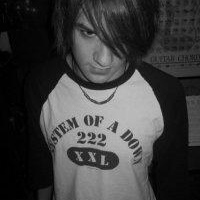 Profile Picture of Harley Sexton (@imwiththemidget) on Myspace