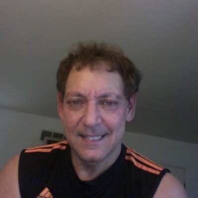 Profile Picture of Craig Levin (@levdog24) on Twitter