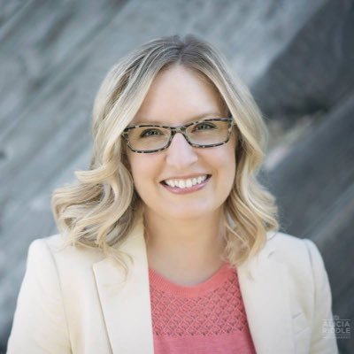 Profile Picture of Alison Riddle (@ayriddle) on Twitter
