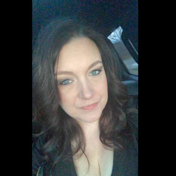 Christy Zarnoch - Poshmark Profile Picture of Christy Zarnoch (@christyparks57) on Poshmark