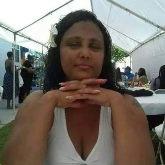 Profile Picture of Georgetta Ayers (@lesley52) on Poshmark
