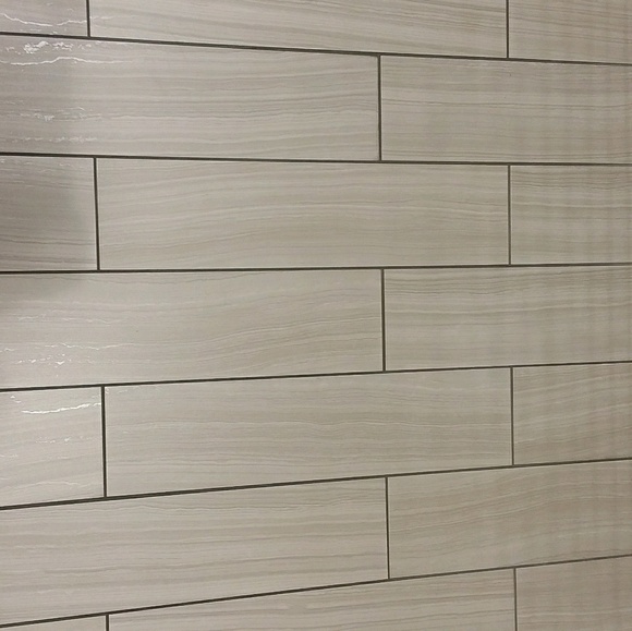 Profile Picture of Heather Bennett (@bheat07) on Poshmark