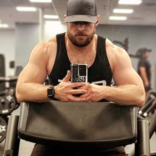 Profile Picture of Derek Sonnenfelt (@sonnenfeltd) on Instagram