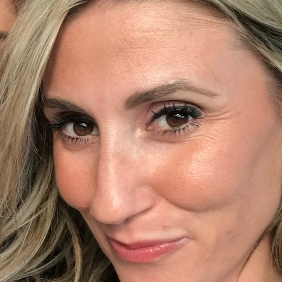 Profile Picture of Natalie Costabile (@natalia16765) on Poshmark