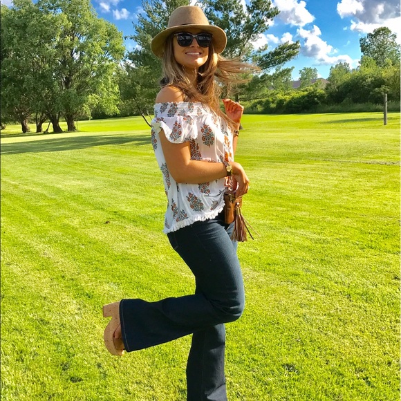 Profile Picture of Kyle Jillian (@thekylejillian) on Poshmark