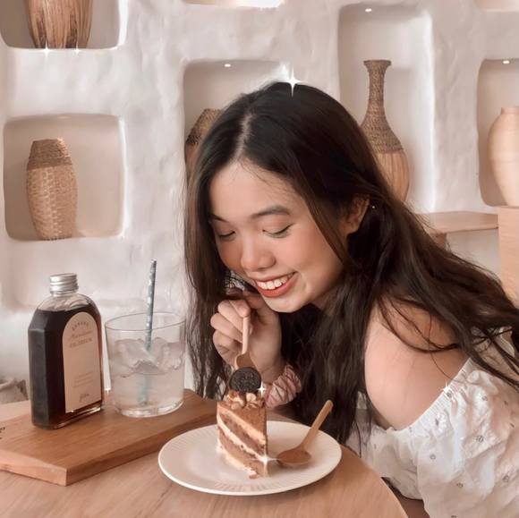 Profile Picture of Khanh Phuong (@phuongkhanh8d) on Poshmark