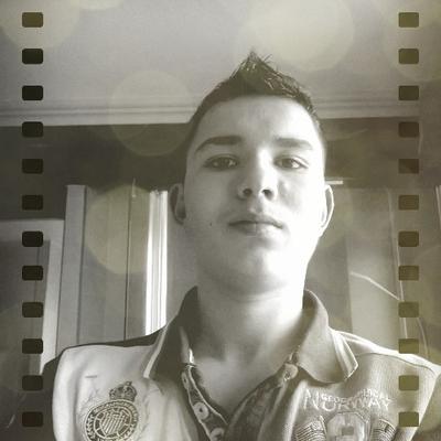 Profile Picture of vincent luc (@LcuVincent) on Twitter