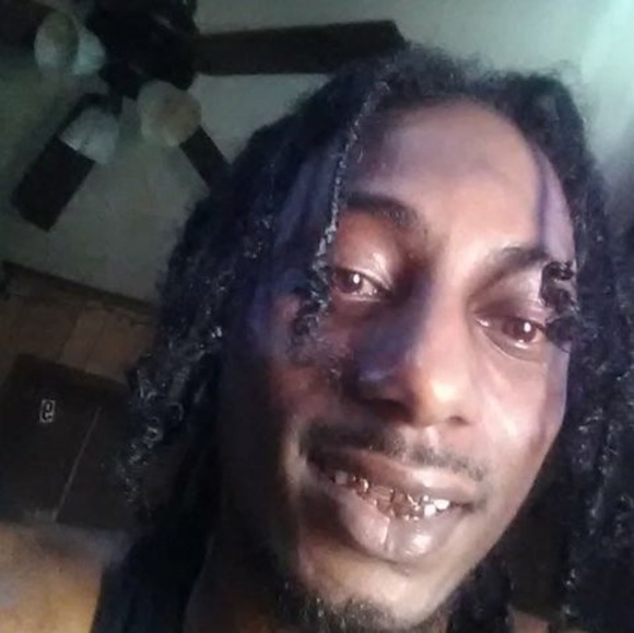 Profile Picture of Jeremy Lucious (@jeremylucious) on Poshmark