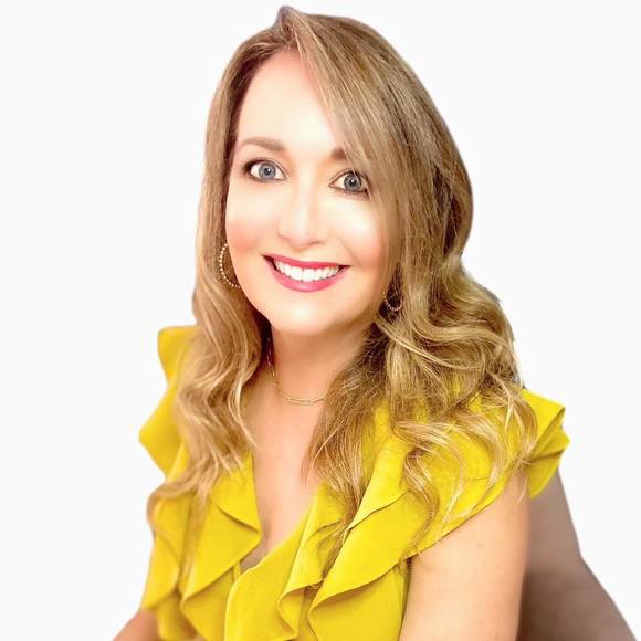 Profile Picture of Angela Caraway-carlton (@acaramia) on Poshmark