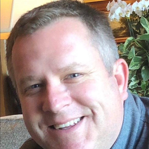 Profile Picture of Chris Stiltner (@castiltner) on Poshmark