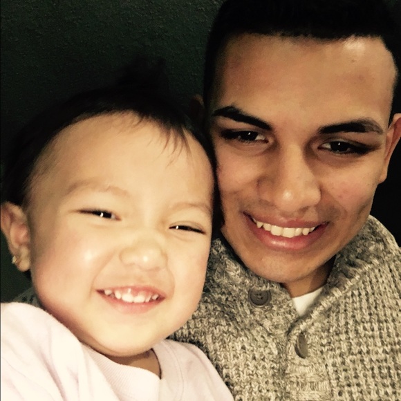 Profile Picture of Edward Fuentes (@efuentes3378) on Poshmark