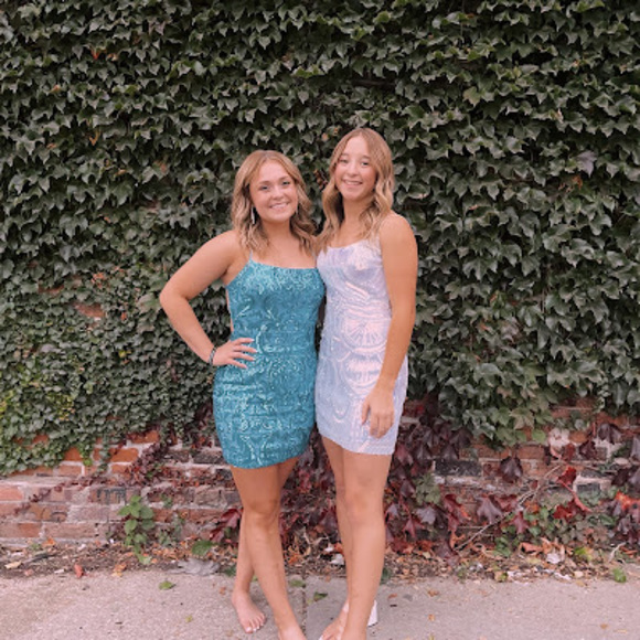 Profile Picture of Abbie Dasher (@abbiedasher) on Poshmark