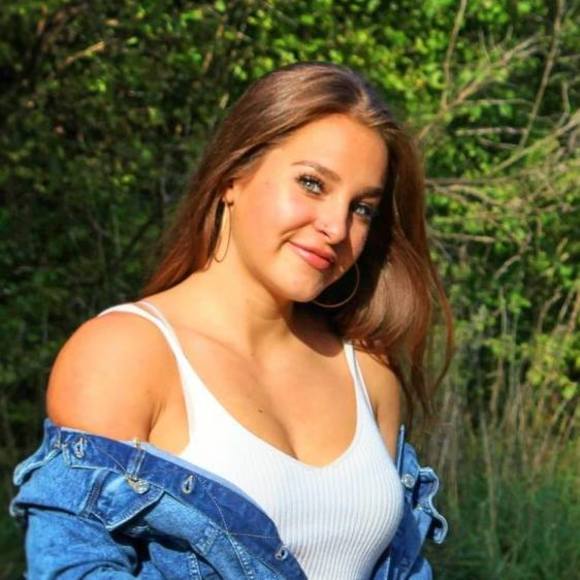 Profile Picture of Stéphanie catherine Delisle (@scdel001) on Poshmark