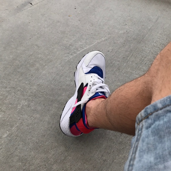 Profile Picture of Taylor Higgins (@tbhiggins78) on Poshmark