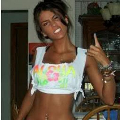 Profile Picture of Lillian Neal (@neal_lillian) on Twitter