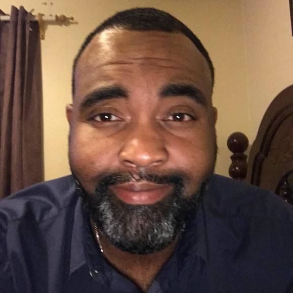 Profile Picture of Michael Hankins (@mthankins) on Poshmark