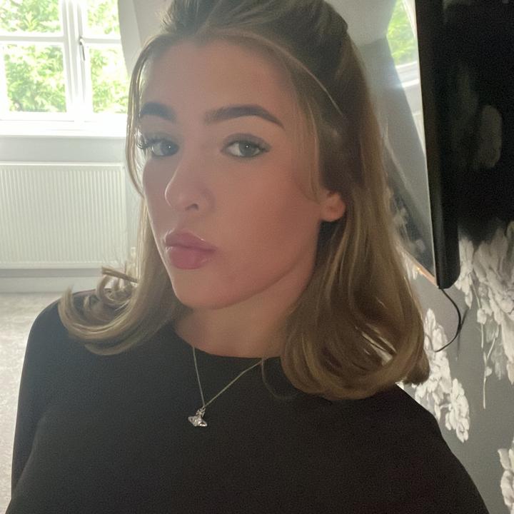 Profile Picture of alishaenright (@alishaenright) on Tiktok