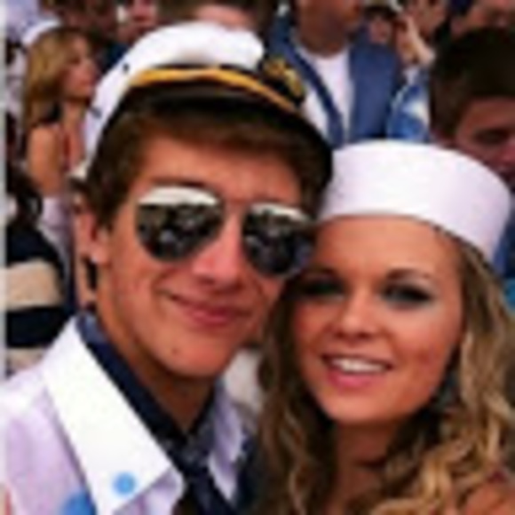 Profile Picture of Joanne Sinibaldi (@jpsinibaldi) on Poshmark