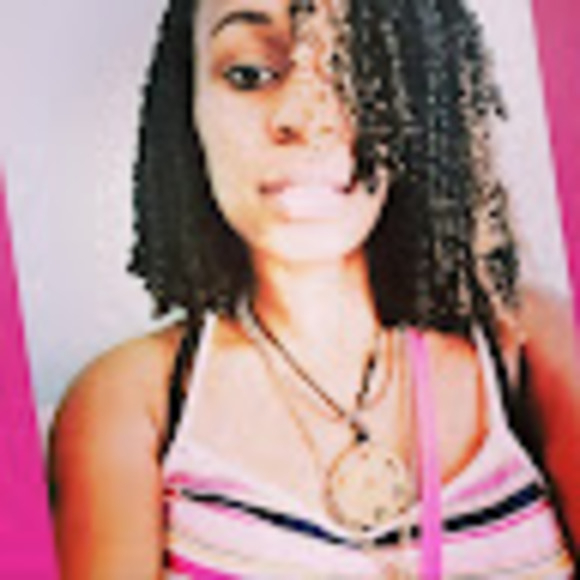 Profile Picture of Icy Charnae (@iracoop21) on Poshmark