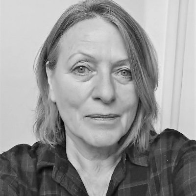 Profile Picture of Deborah Reeves (@DeborahVocals) on Twitter
