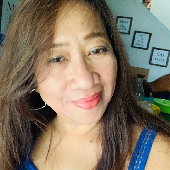 Mabel Salatan - Poshmark Profile Picture of Mabel Salatan (@mabel2862) on Poshmark