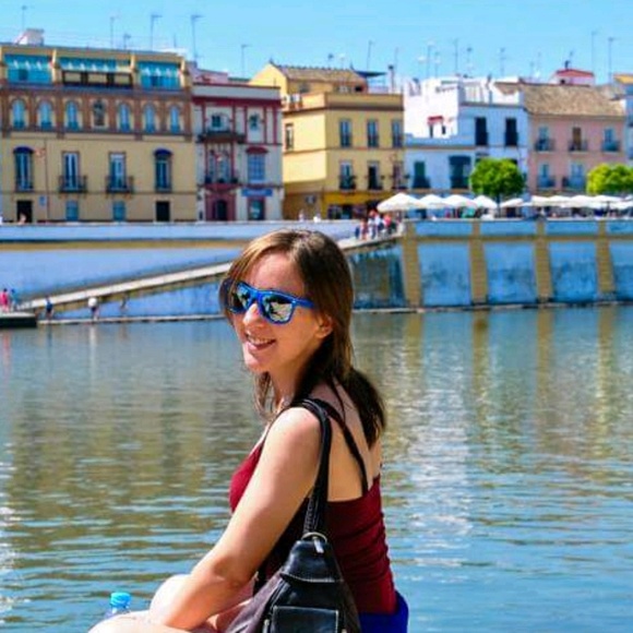 Profile Picture of Justine Plourde (@minitine) on Poshmark