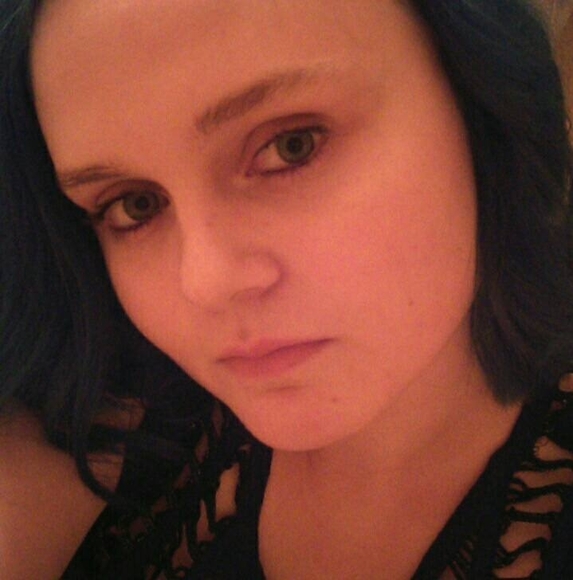 Profile Picture of Katelyn Potter (@ayia23) on Poshmark