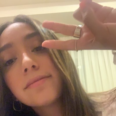 Profile Picture of Alexa Toledo (@AlexaTole2_) on Twitter