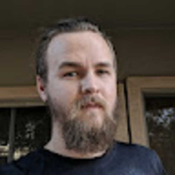 Profile Picture of Aaron Quinby (@aaronquinby) on Poshmark